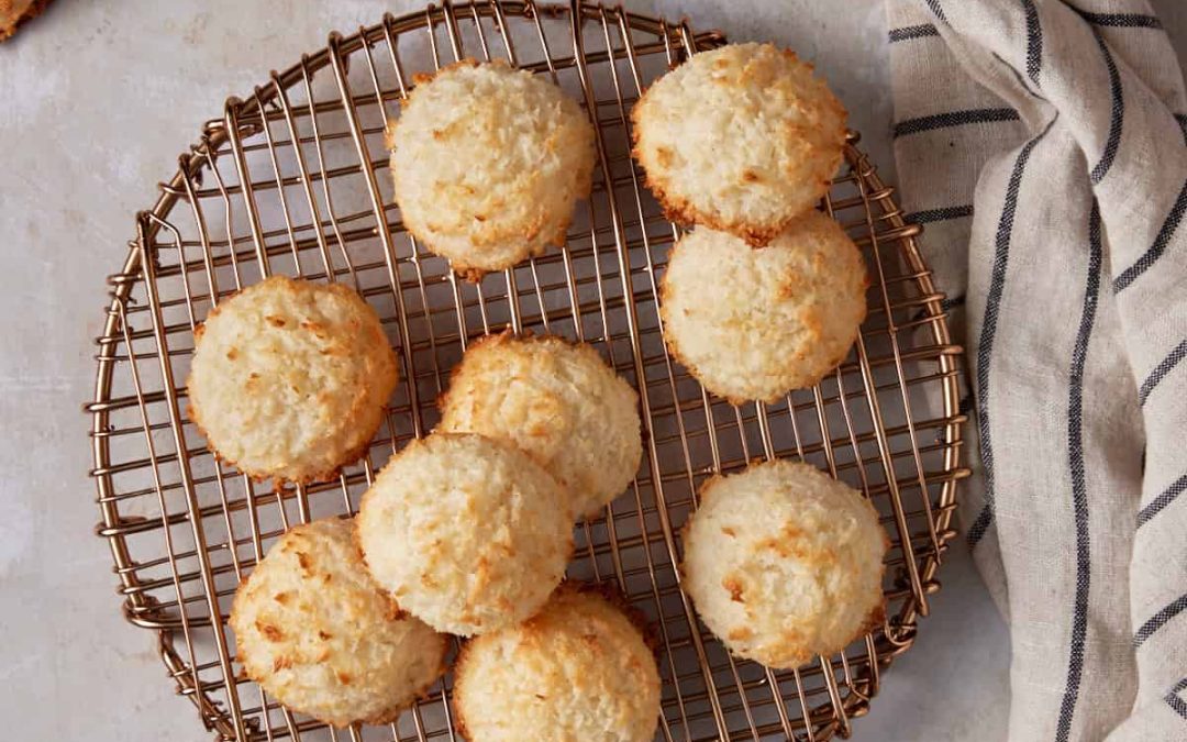 Keto Macaroons with Almond Flour